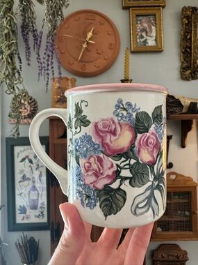 Vintage Floral/Rose Cottage Core Mug
